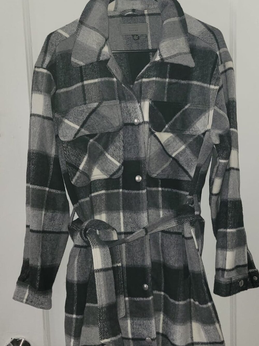 Crosshatch-patterned Light Coat